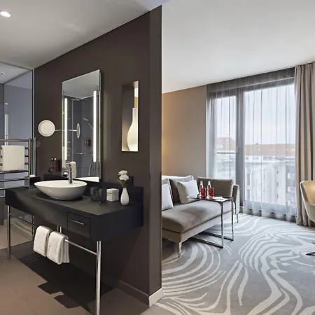 Legere Hotel 4*